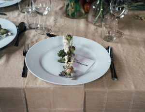 rent table place settings
