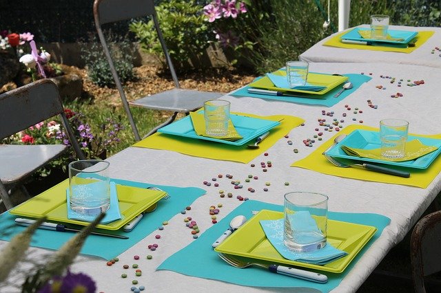Company Picnic Table Setting